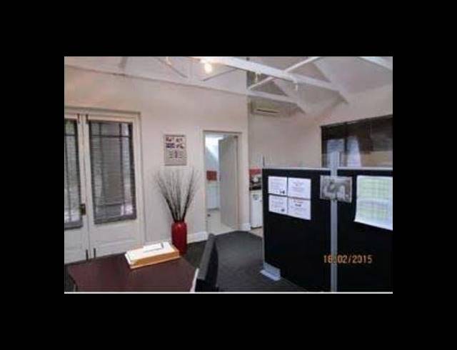 100M² OFFICE RENTED IN NEWLANDS